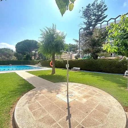 Colocation - Habitacion Con Bano Compartido - Shared Bathroom - Free Parking سالو