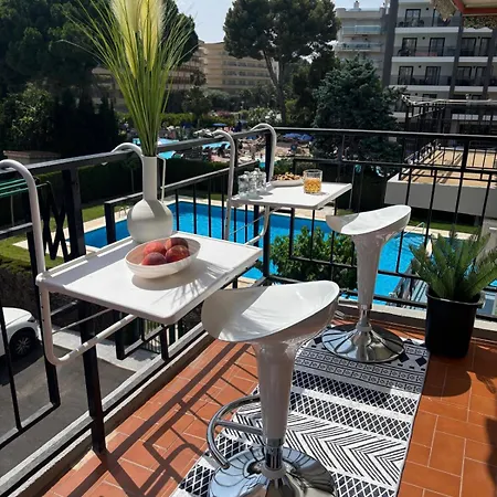 Colocation - Habitacion Con Bano Compartido - Shared Bathroom - Free Parking * سالو