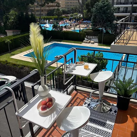 Colocation - Habitacion Con Bano Compartido - Shared Bathroom - Free Parking