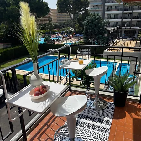 بيت ضيافة Colocation - Habitacion Con Bano Compartido - Shared Bathroom - Free Parking