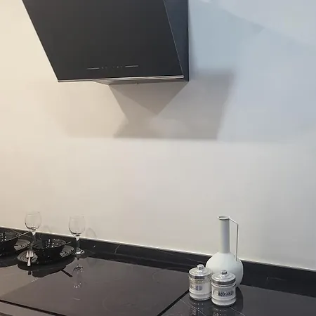 بيت ضيافة Colocation - Habitacion Con Bano Compartido - Shared Bathroom - Free Parking *