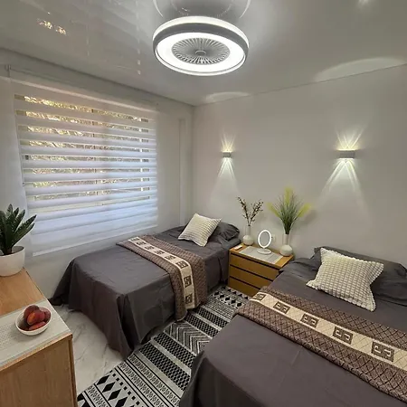 Colocation - Habitacion Con Bano Compartido - Shared Bathroom - Free Parking