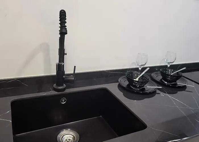 Guesthouse - Salle De Bain Et Cuisine Partagees *