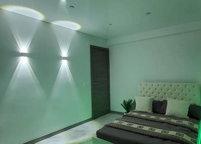 Guesthouse - Salle De Bain Et Cuisine Partagees * Salou