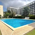 Salou Guesthouse Konukevi